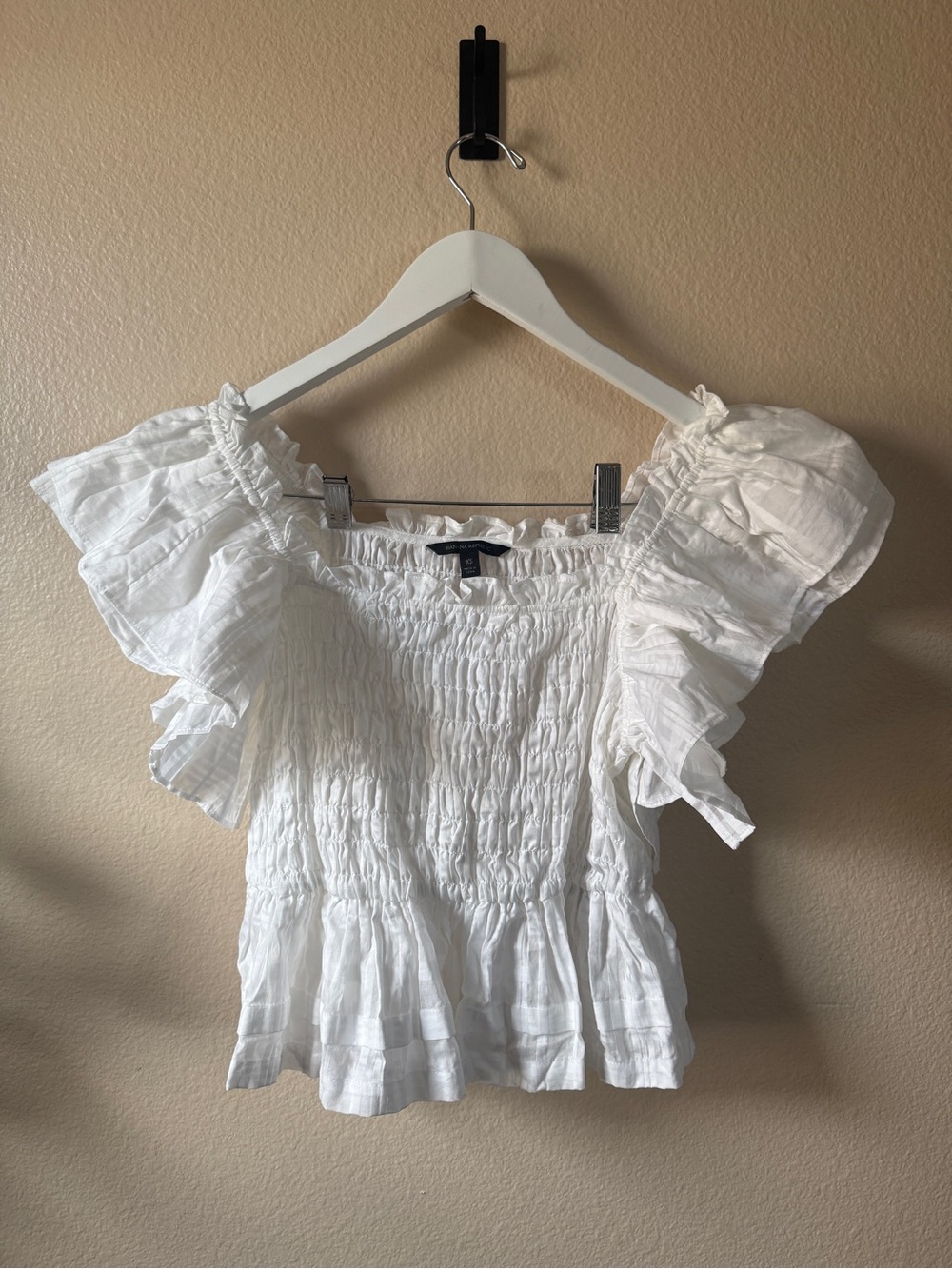 Banana Republic White Smocked Off-Shoulder Ruffle Top 100% cotton
